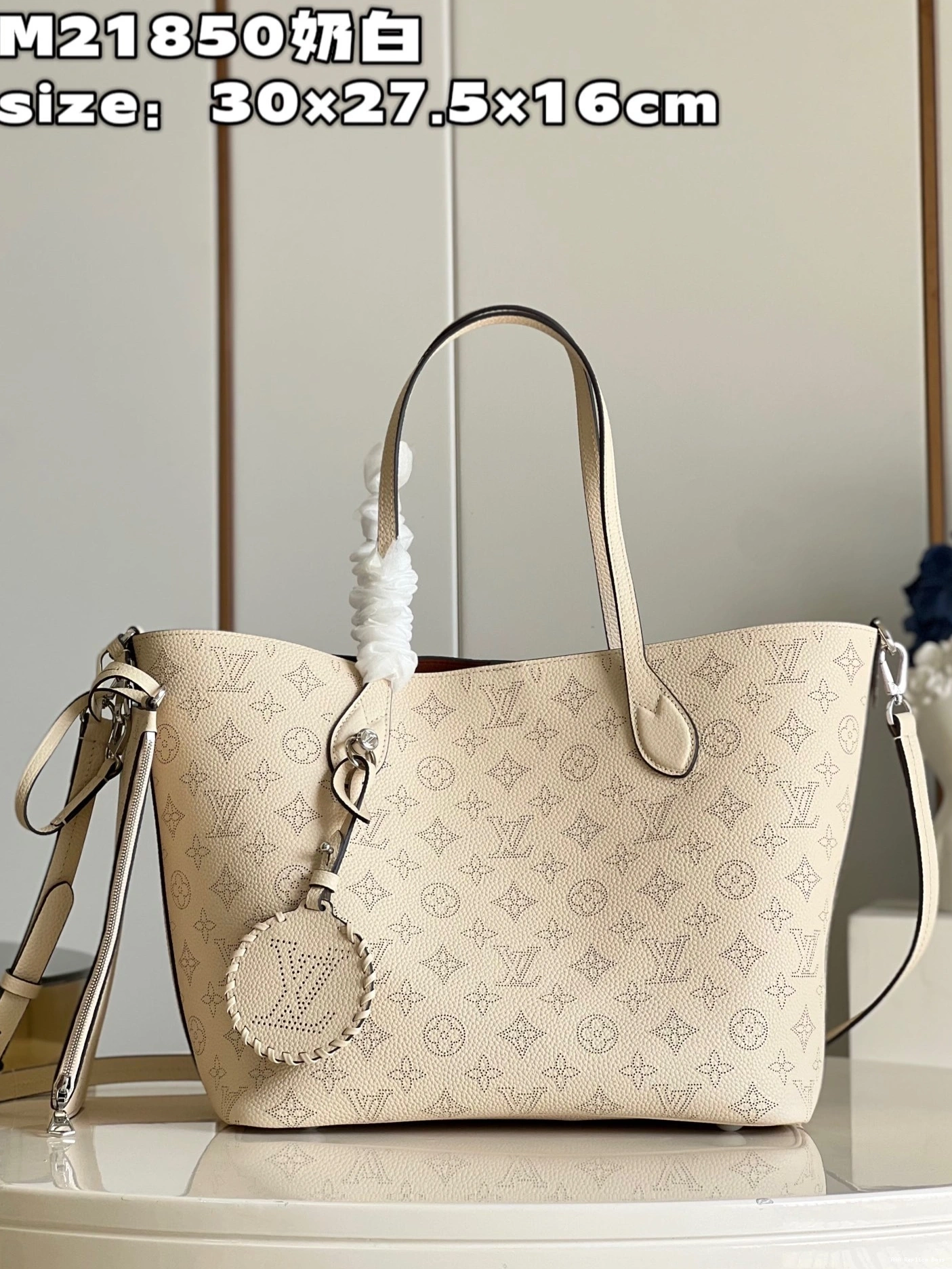 Aaa replica ru VUITTON LOUIS BLOSSOM MM 0802